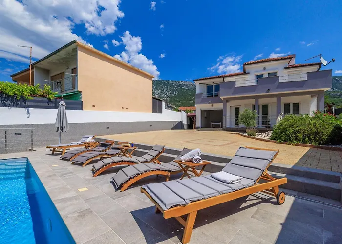 Ruza Villa *